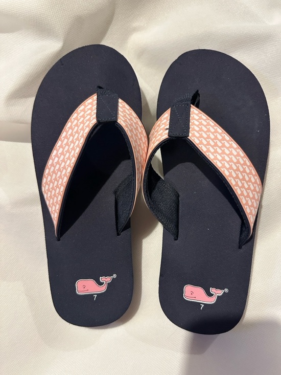 Vineyard Vines Shoes - Vineyard Vines Navy Flip Flop Sandals with Pink Whale Print Straps